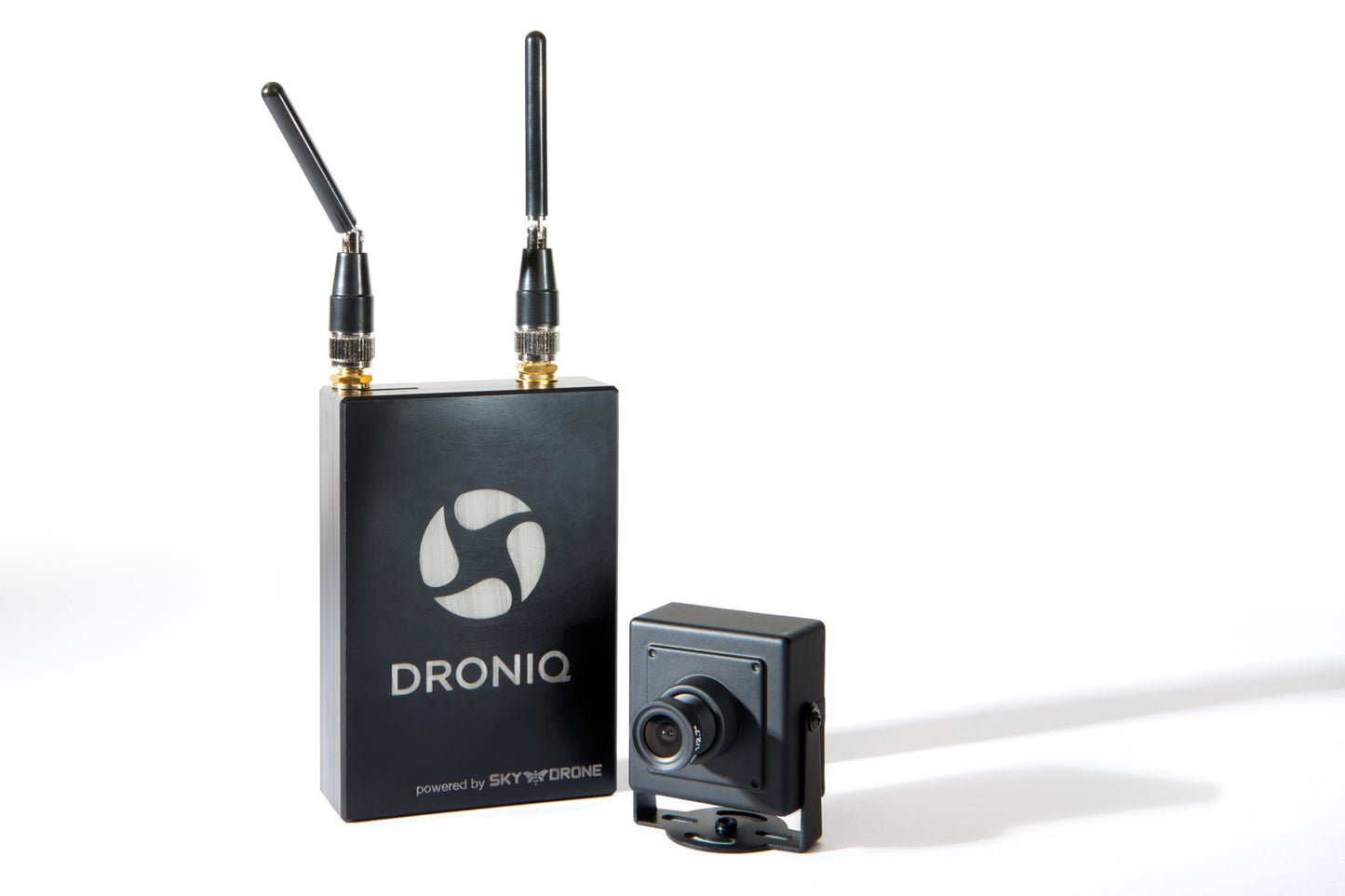 Droniq HOD4stream, Drohnen-Datenmodul mit Command & Control und Payload Funktionalität inkl. HD-Kamera für BVLOS Flüge in Deutschland. Die Daten werden via Mobilfunk/ LTE übertragen. Die Nutzung der Hardware ist zum ausschließlichen Gebrauch innerhalb Deutschlands bestimmt.